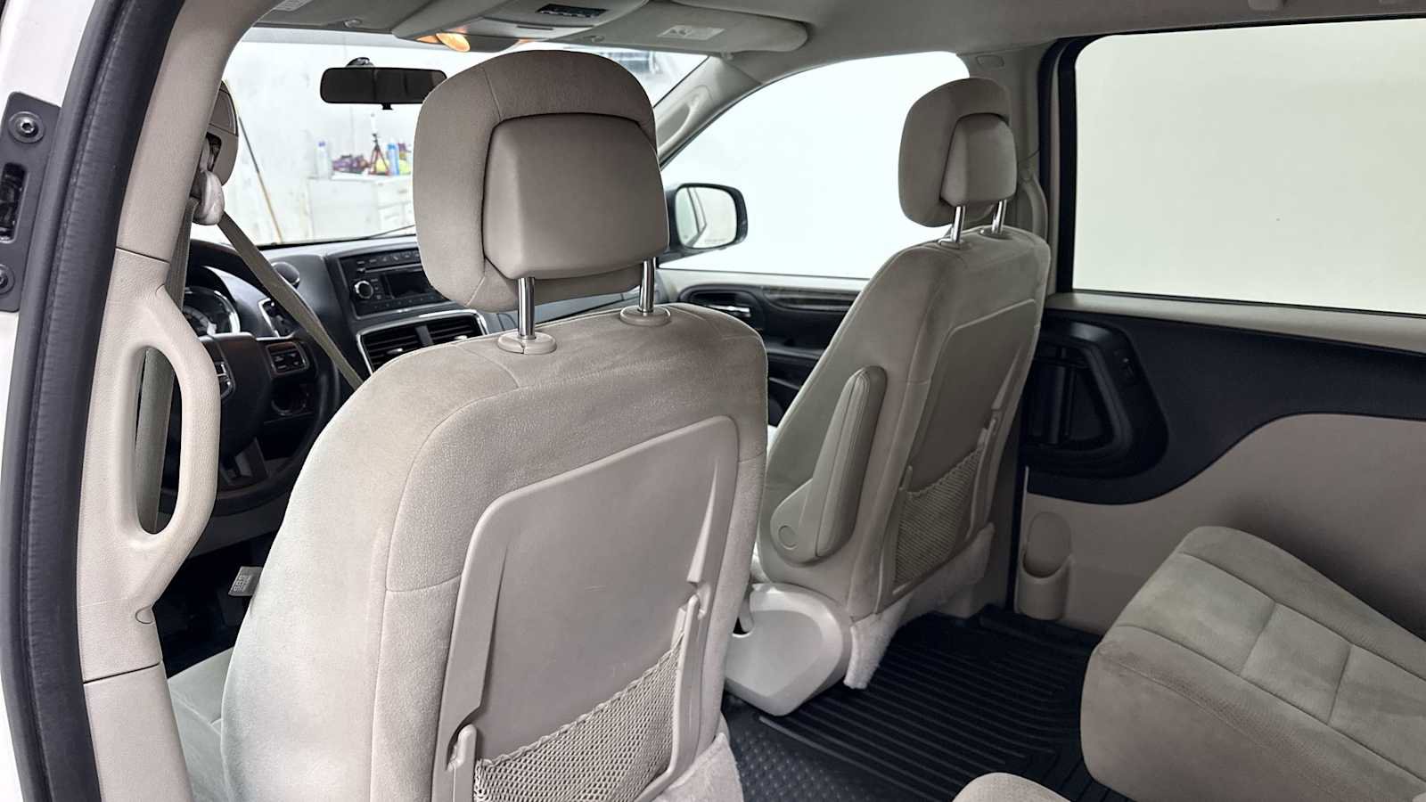 Used 2011 Dodge Grand Caravan Mainstreet w/ PWR Convenience Group image 24