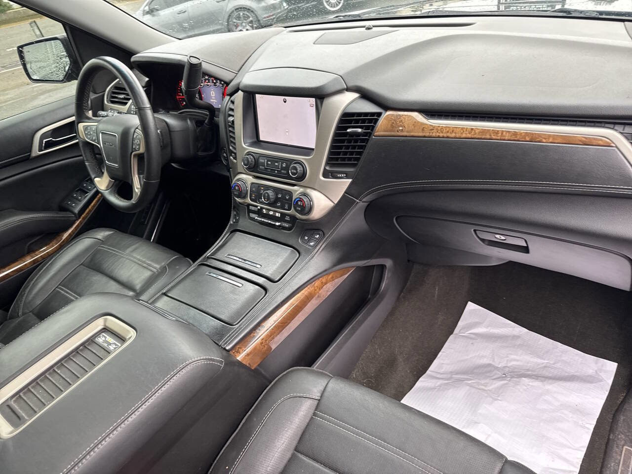 Used 2015 GMC Yukon Denali image 7