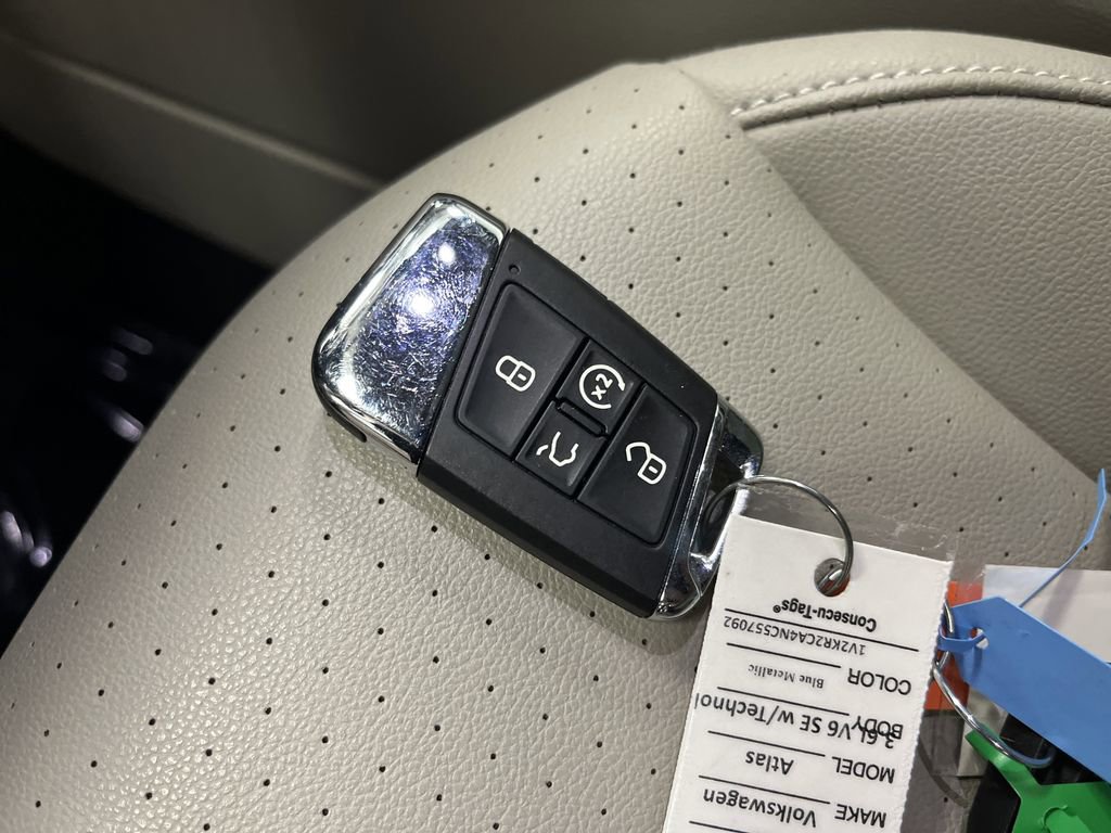 Used 2022 Volkswagen Atlas SE w/ Panoramic Sunroof Package image 25