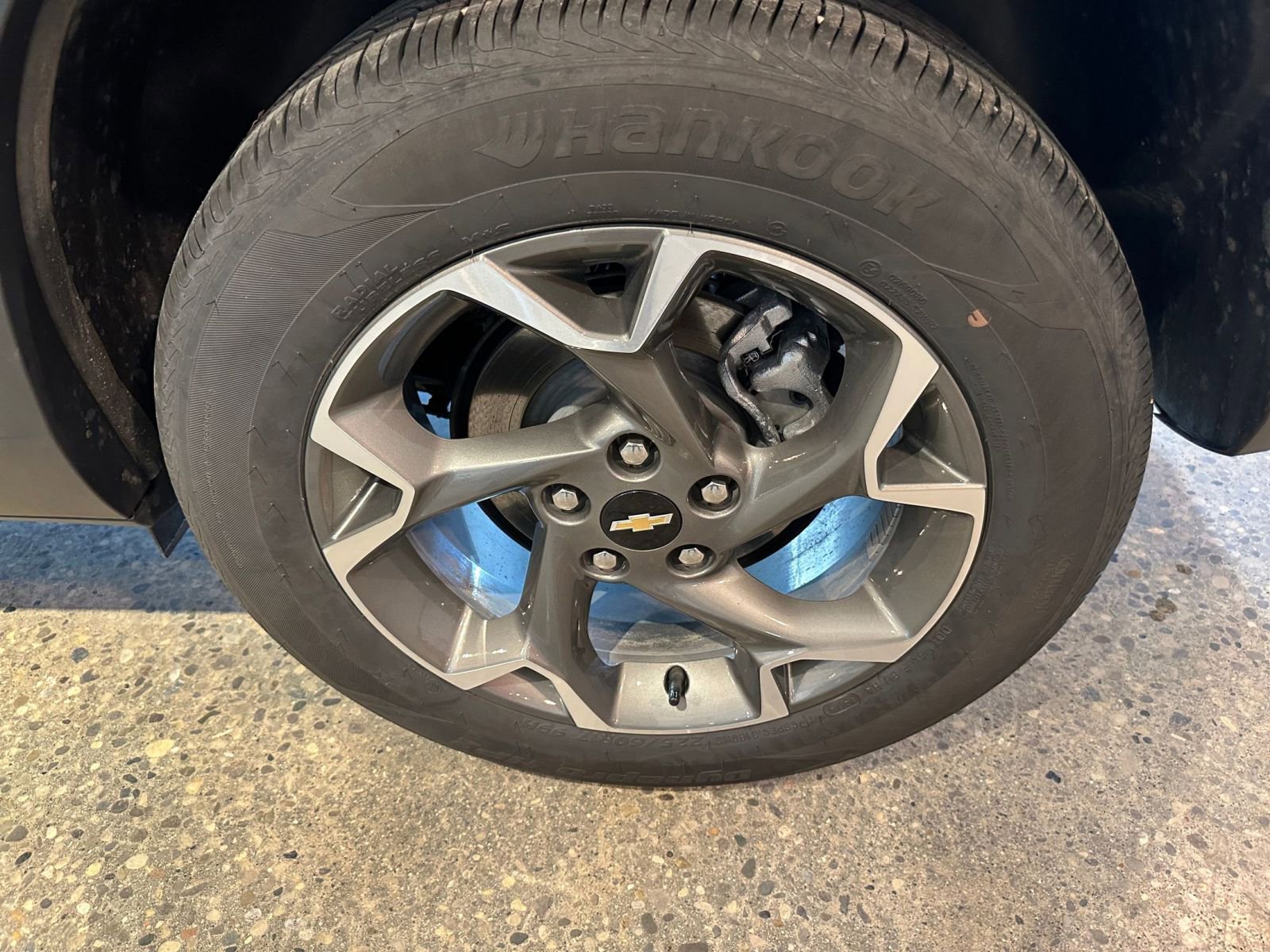 Used 2025 Chevrolet Trax LT w/ LT Convenience Package image 29