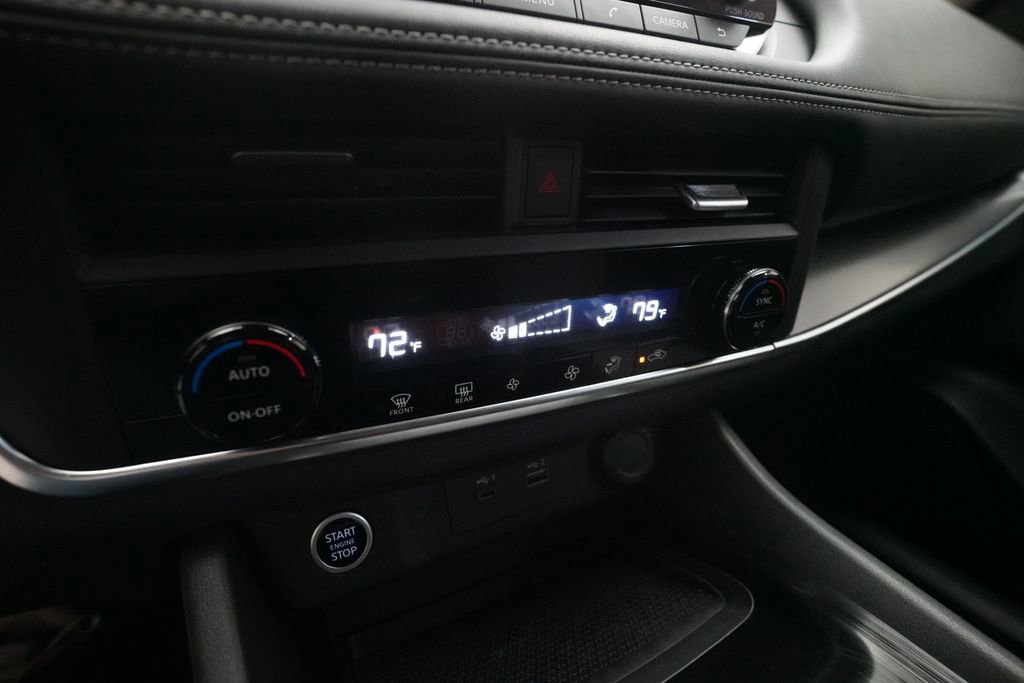 Certified 2023 Nissan Rogue SV image 20