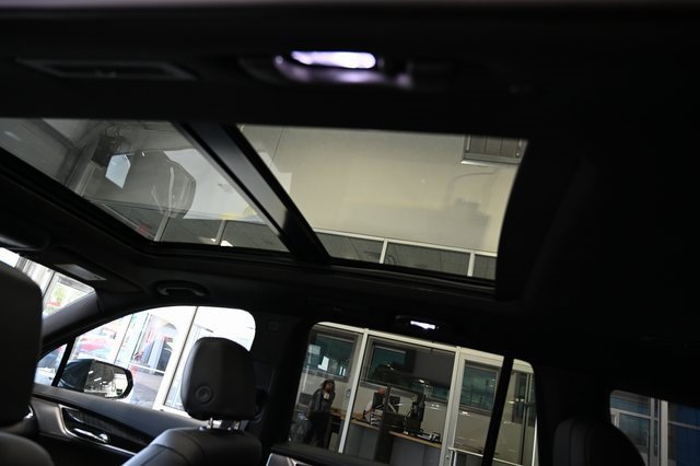 Used 2025 Cadillac XT6 Premium Luxury image 22