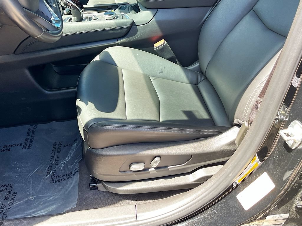 Used 2024 Cadillac XT6 Luxury AWD/4WD image 18