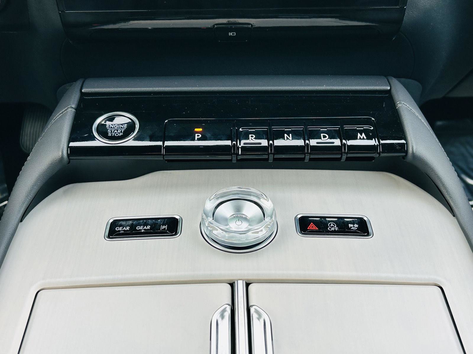 New 2026 Lincoln Navigator Reserve w/ Jet Appearance Package AWD/4WD image 36