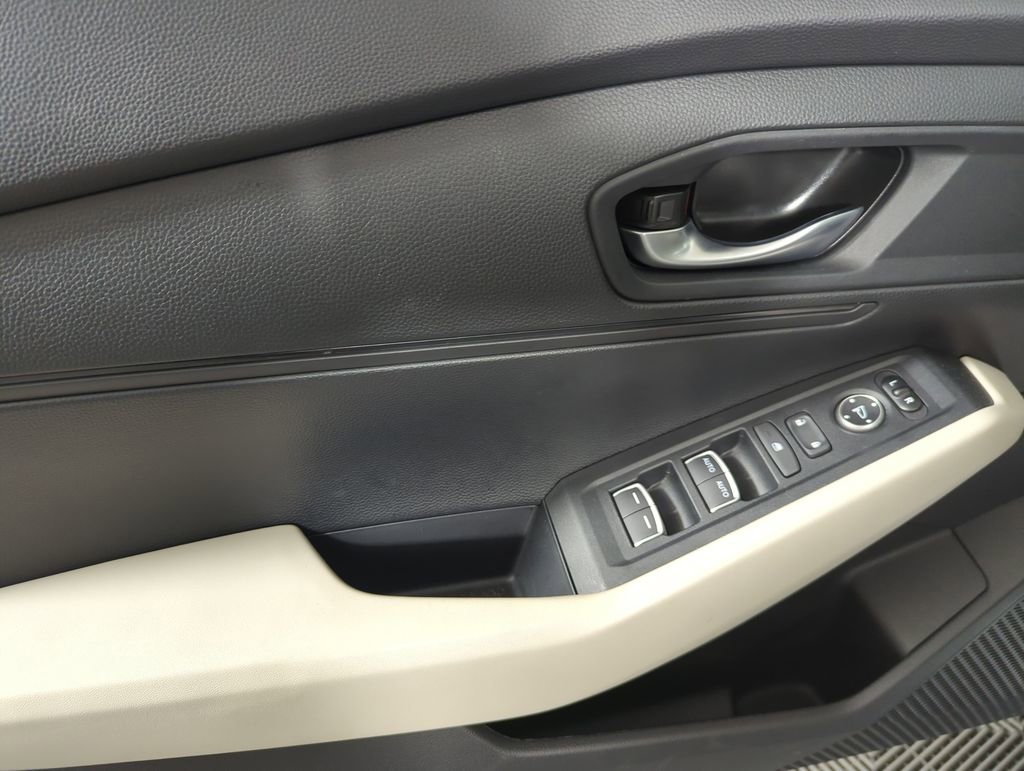 Certified 2025 Honda Accord LX image 10