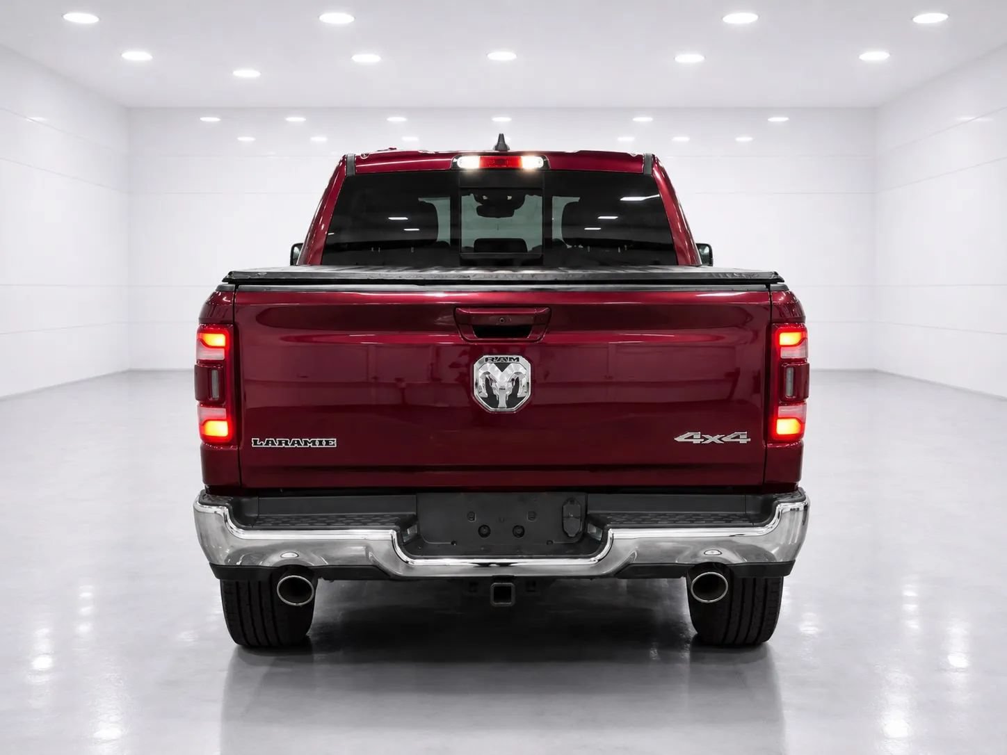 Used 2023 RAM 1500 Laramie AWD/4WD image 4