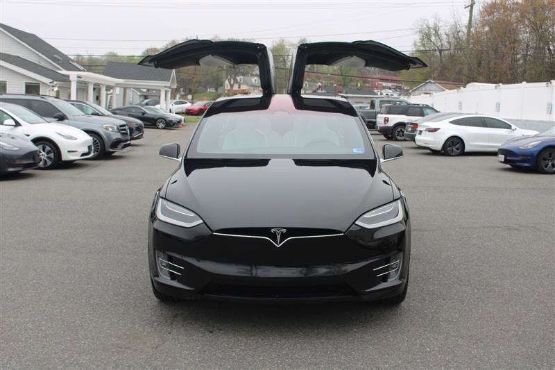 Used 2018 Tesla Model X P100D image 3