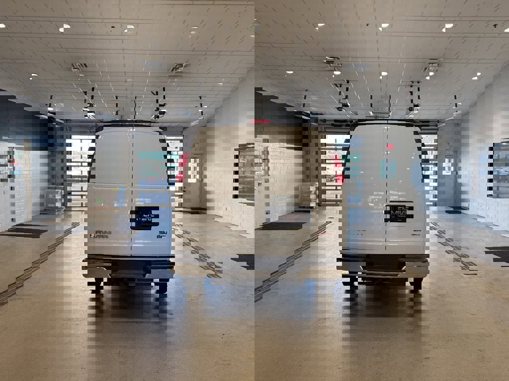 New 2025 GMC Savana 2500 Work Van w/ Driver Convenience Package image 7