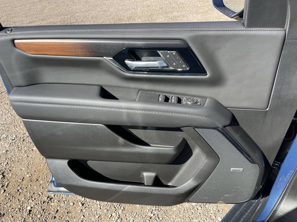 New 2026 GMC Yukon XL Denali w/ Sun & Power Step Package AWD/4WD image 23