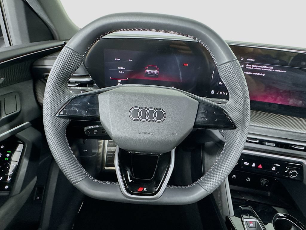 Used 2025 Audi SQ5 Prestige w/ Prestige Package AWD/4WD image 18