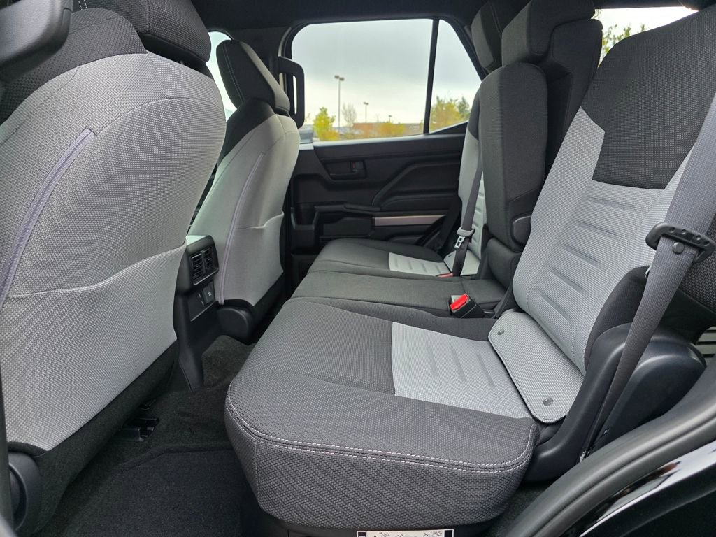 Used 2025 Toyota 4Runner TRD Off-Road image 27