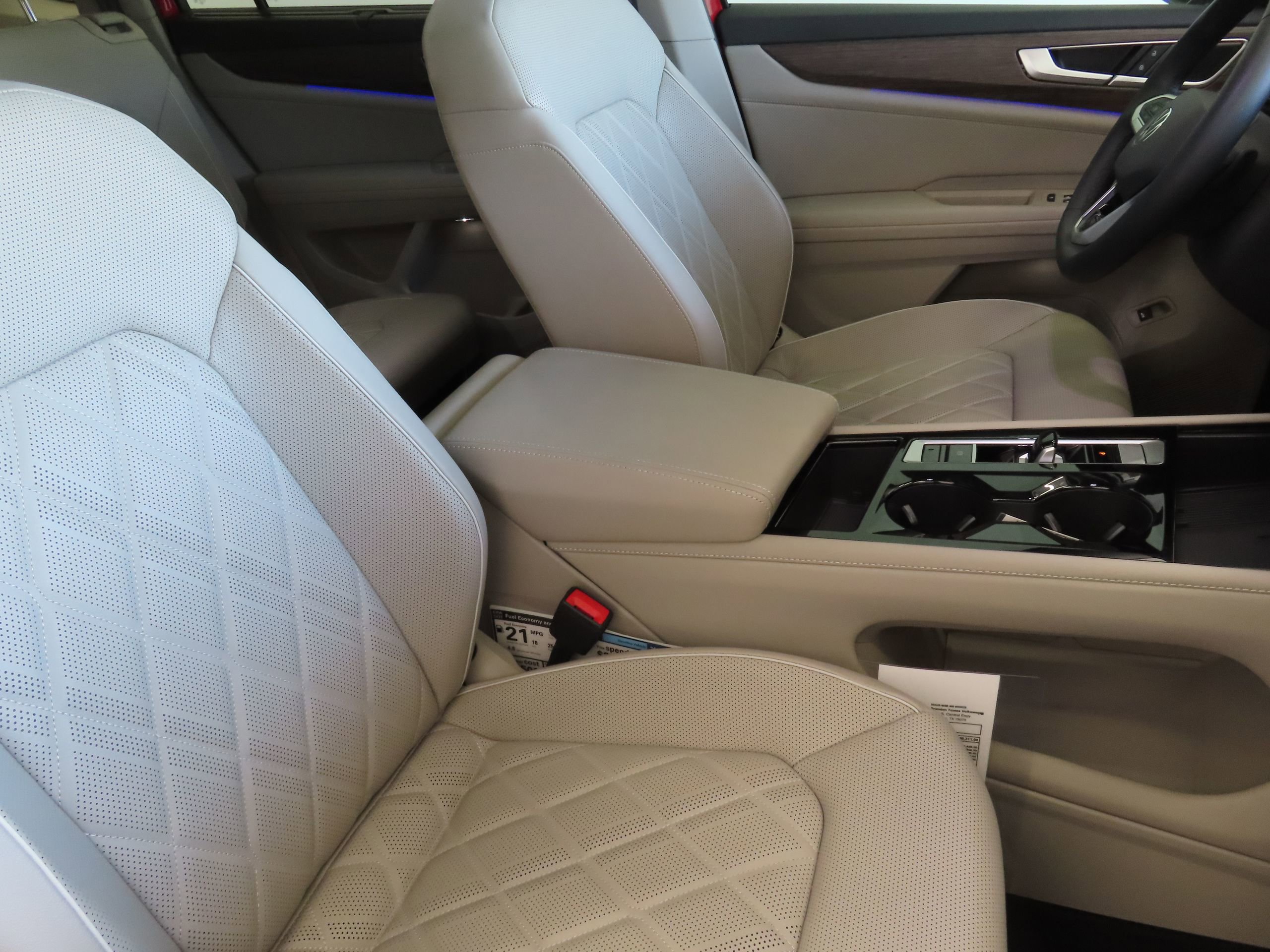 New 2025 Volkswagen Atlas SEL Premium R-Line AWD/4WD image 29