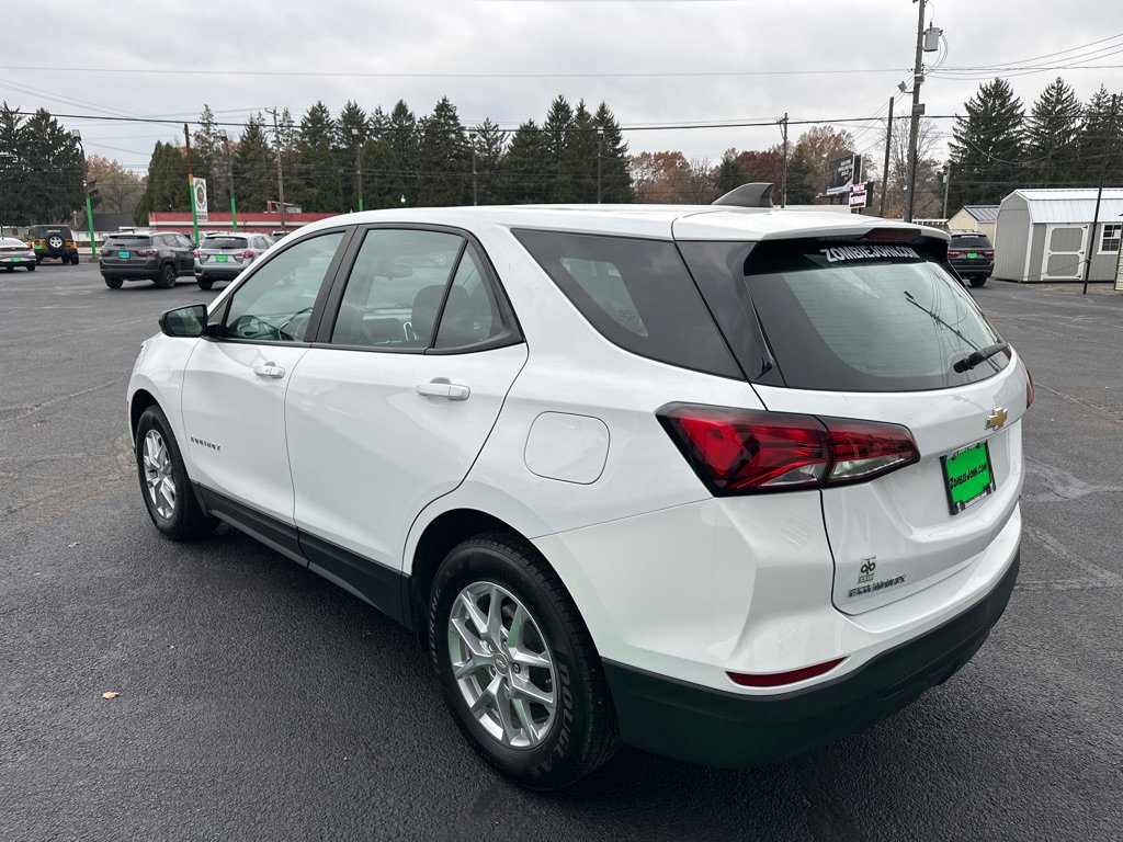 Used 2023 Chevrolet Equinox LS image 5