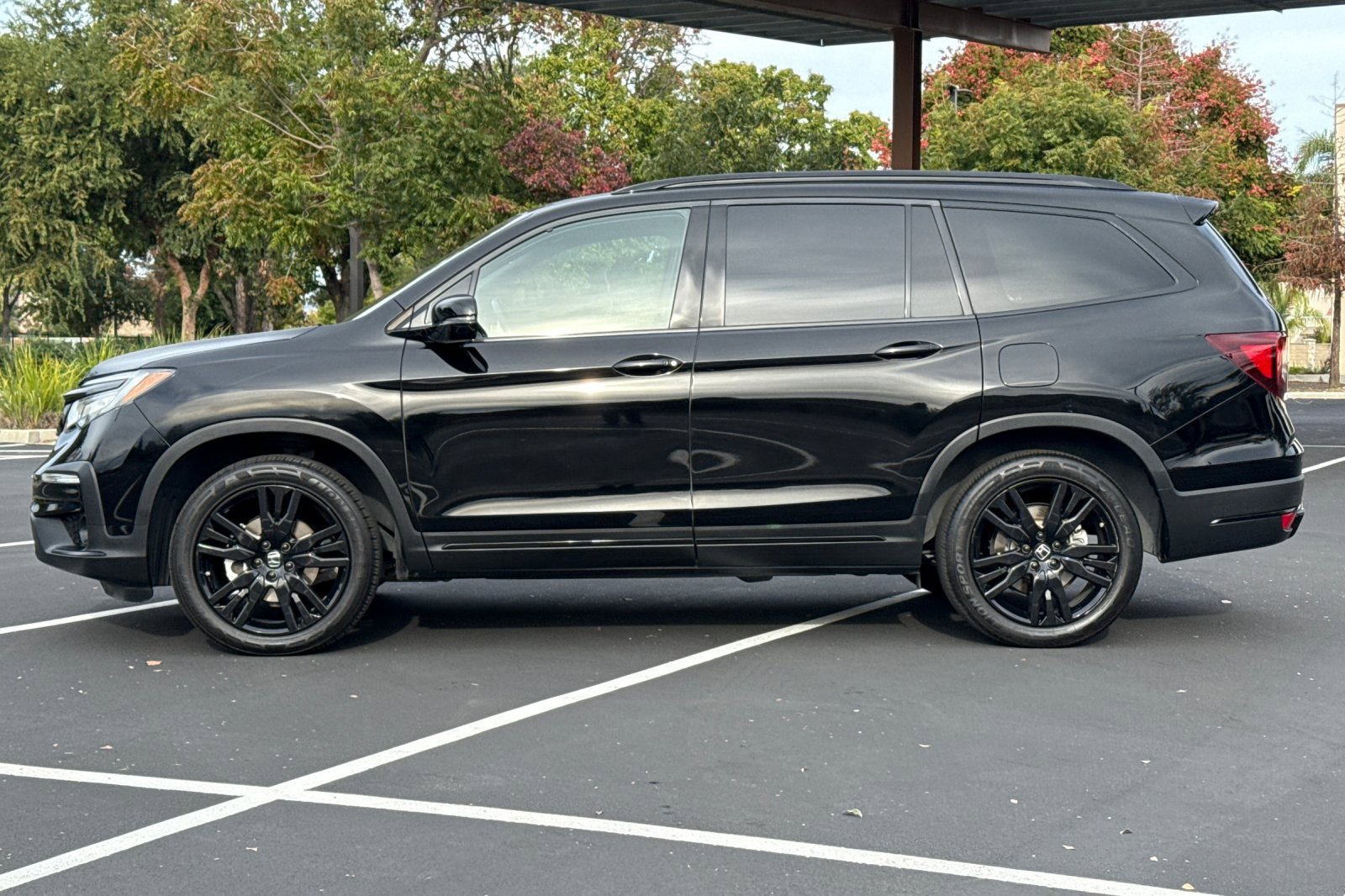 Used 2021 Honda Pilot Black Edition image 8