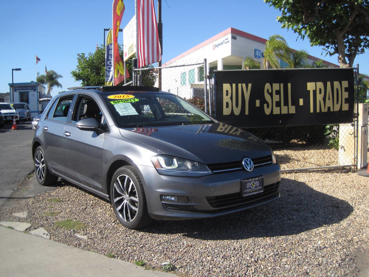 Used 2015 Volkswagen Golf S FWD image 33