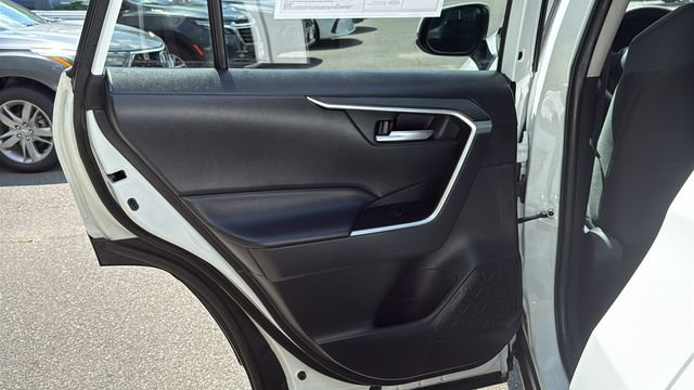 Certified 2025 Toyota RAV4 XLE AWD/4WD image 20