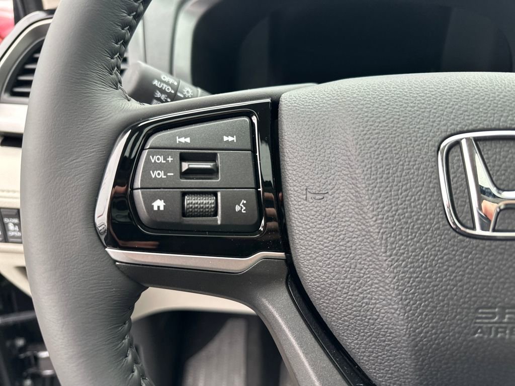 Used 2026 Honda Odyssey Touring image 20