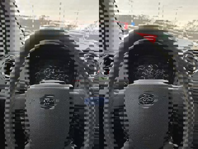 Used 2010 Ford Transit Connect XLT image 22