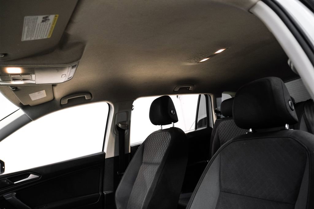 Used 2018 Volkswagen Tiguan S image 27