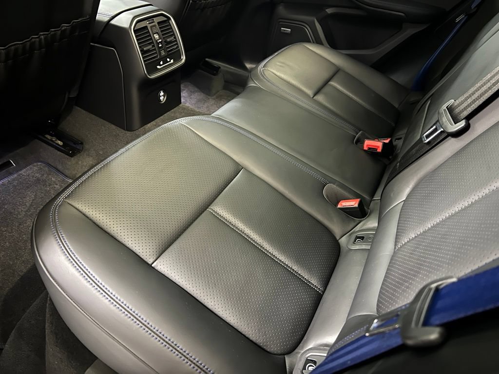 Used 2022 Porsche Macan S AWD/4WD image 18