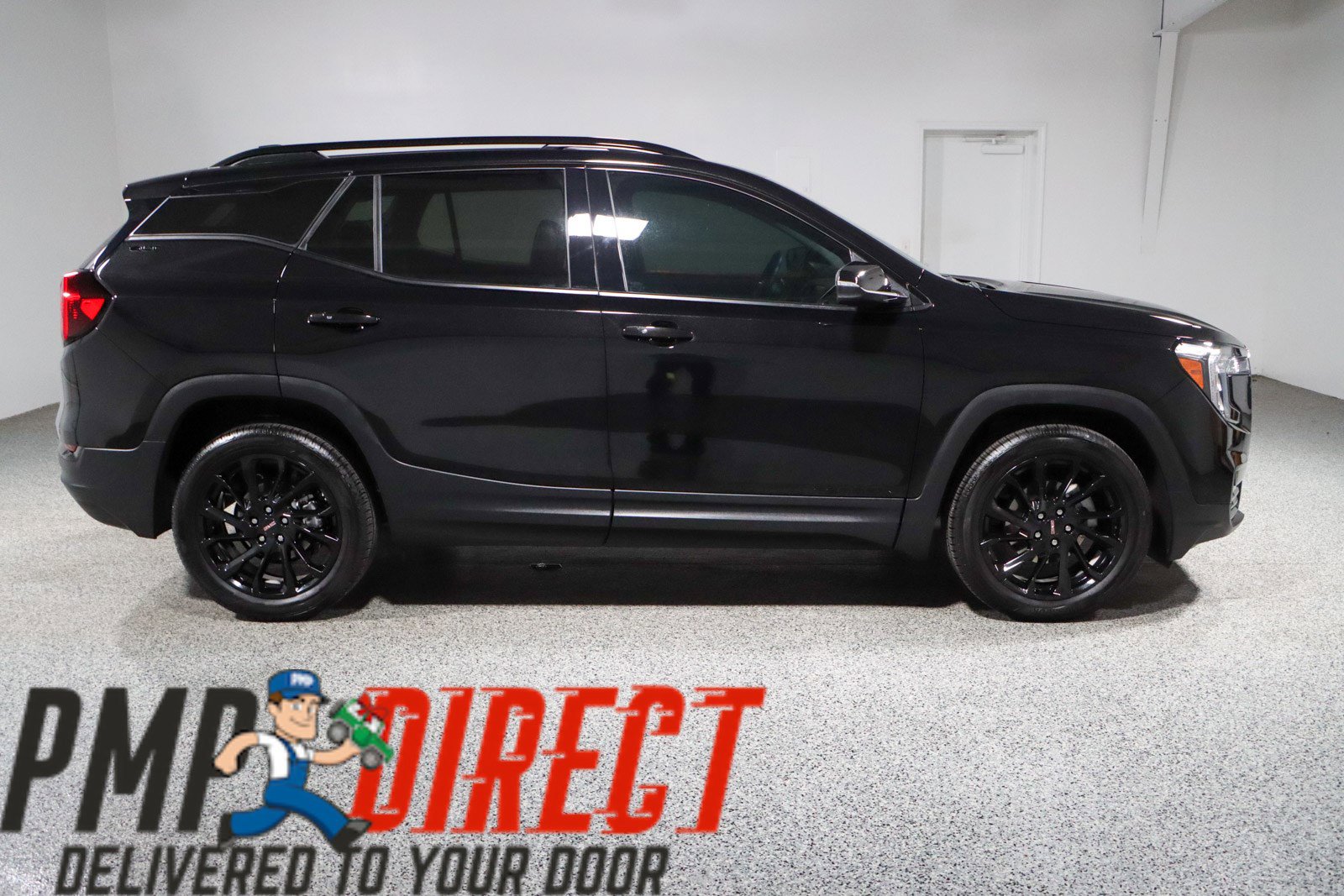 Used 2023 GMC Terrain SLT w/ Elevation Edition image 6