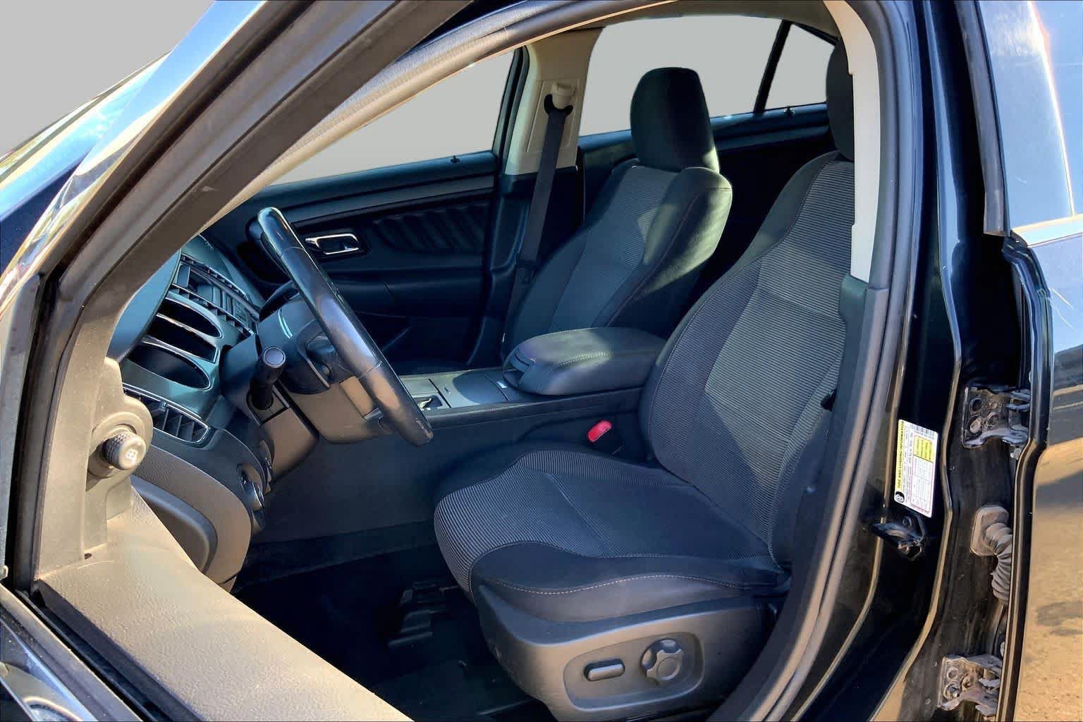 Used 2011 Ford Taurus SEL w/ 201A Rapid Spec Order Code FWD image 7