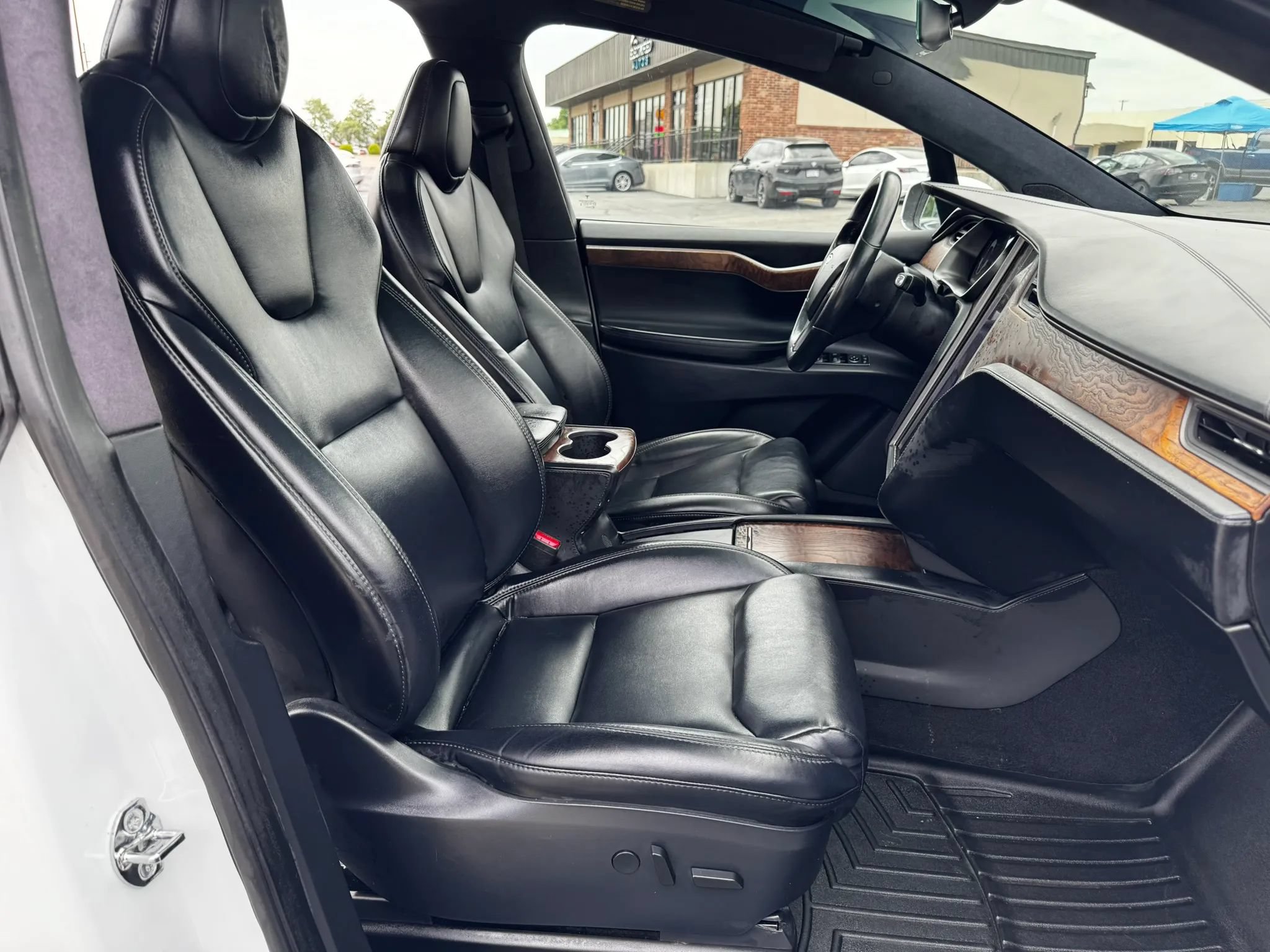 Used 2020 Tesla Model X Long Range AWD/4WD image 10