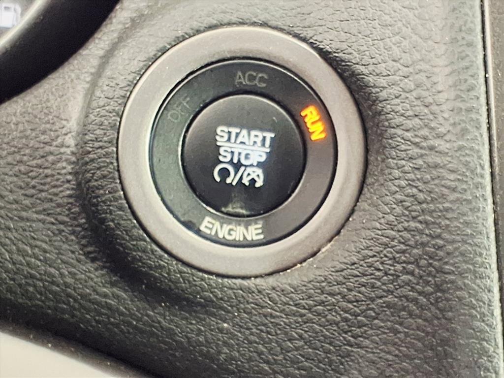 Used 2015 Dodge Journey Crossroad w/ Flexible Seating Group image 18