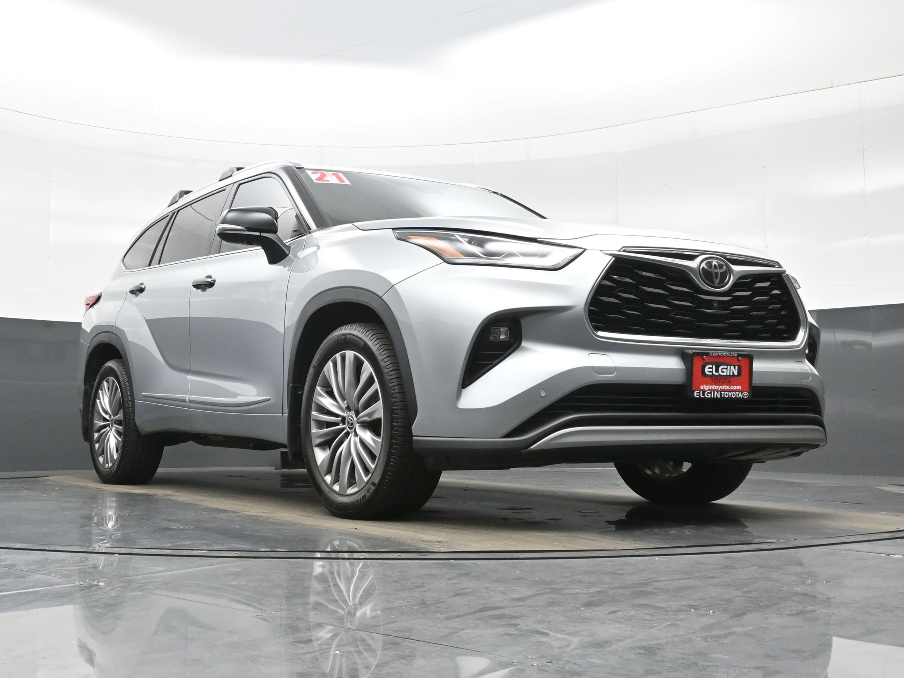 Used 2021 Toyota Highlander Platinum AWD/4WD image 27