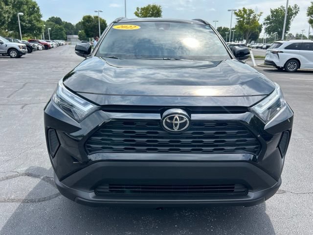 Used 2022 Toyota RAV4 XLE FWD image 2