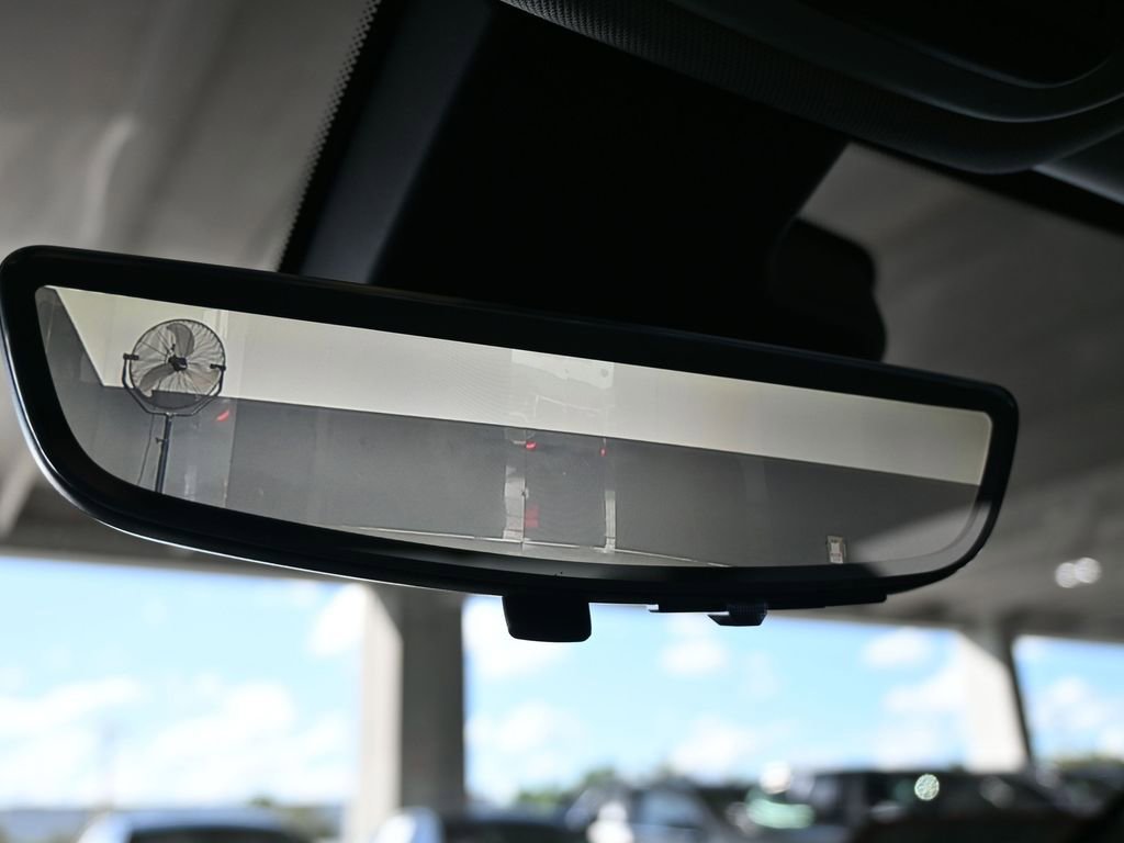 Used 2023 Chevrolet Bolt EUV Premier image 21