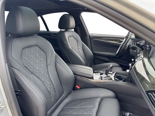 Used 2021 BMW 530i w/ Convenience Package image 19