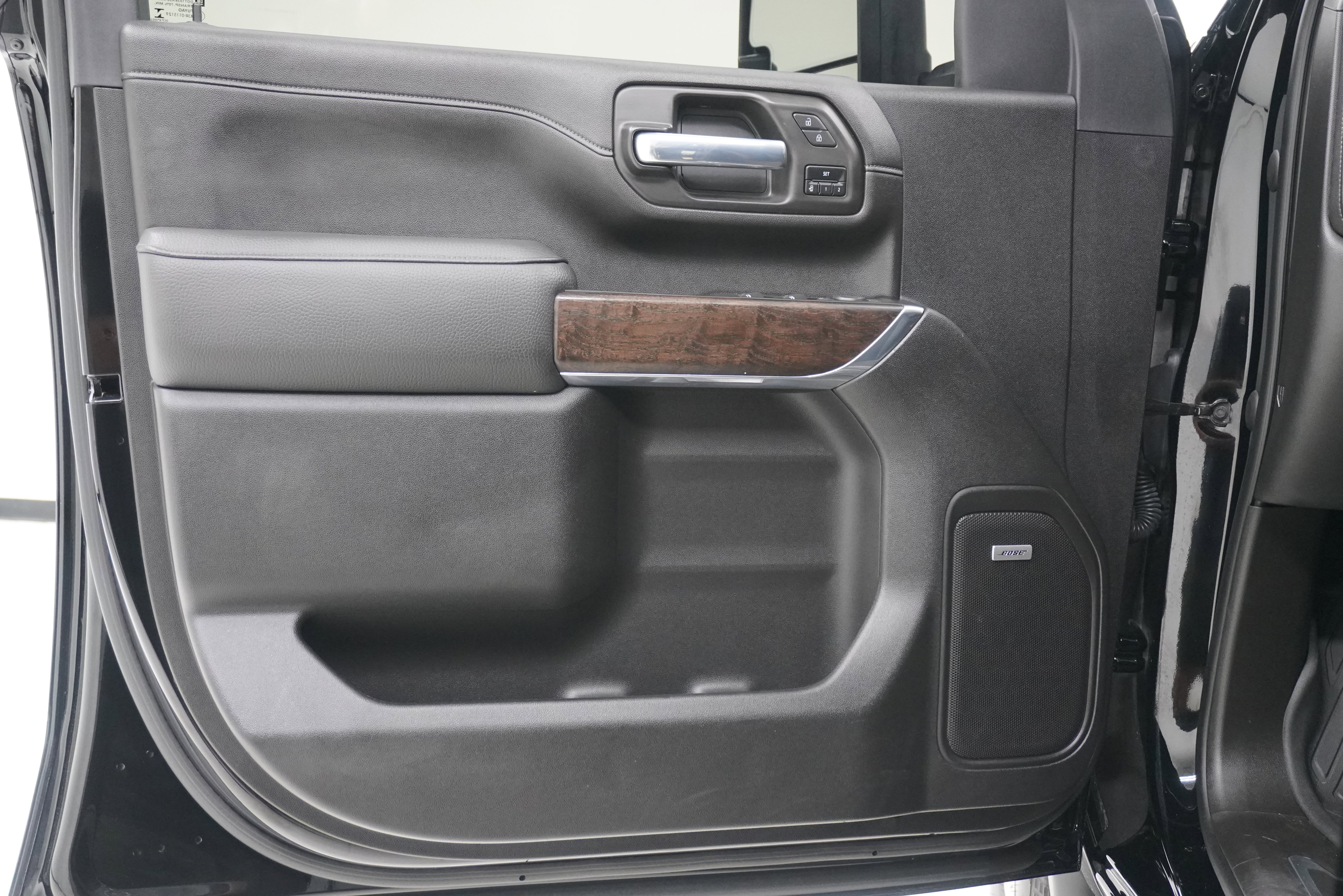 Used 2021 GMC Sierra 2500 Denali w/ Denali Ultimate Package AWD/4WD image 16