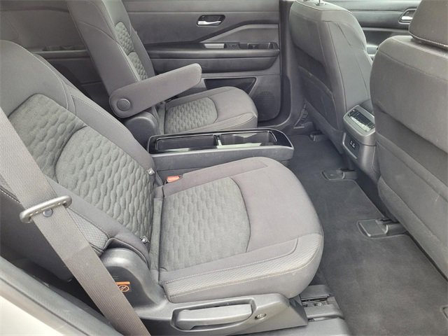 Used 2022 Nissan Pathfinder SV w/ SV Premium Package image 13