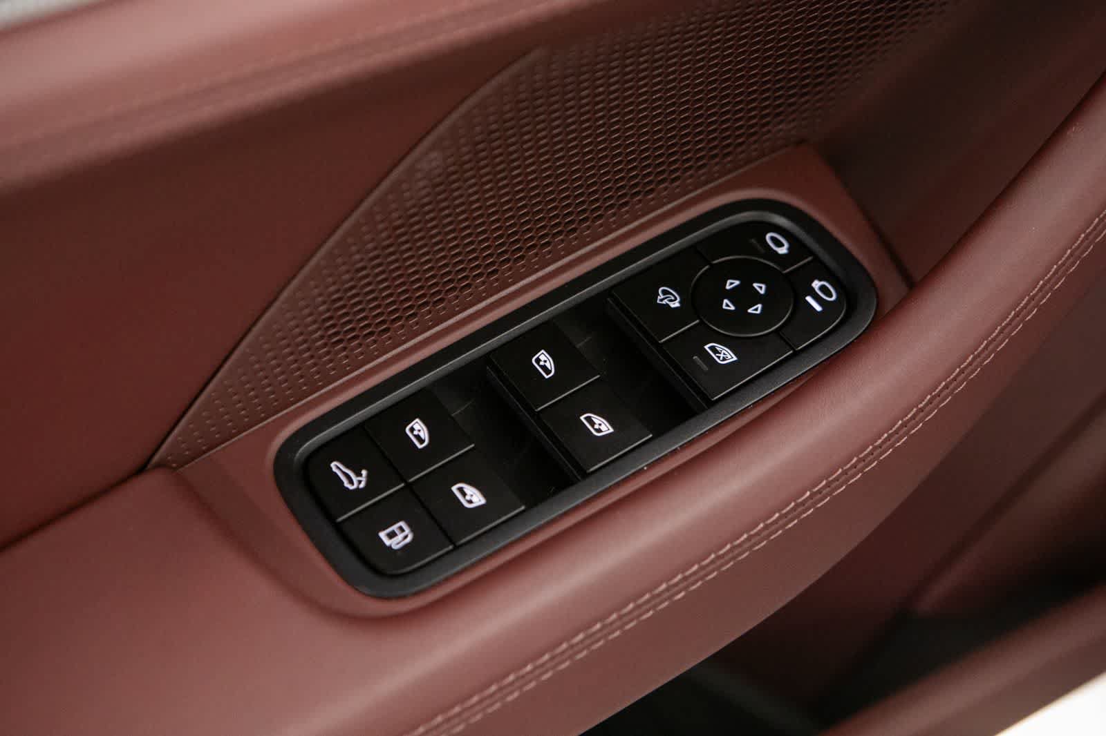 New 2026 Porsche Panamera 4 AWD/4WD image 23