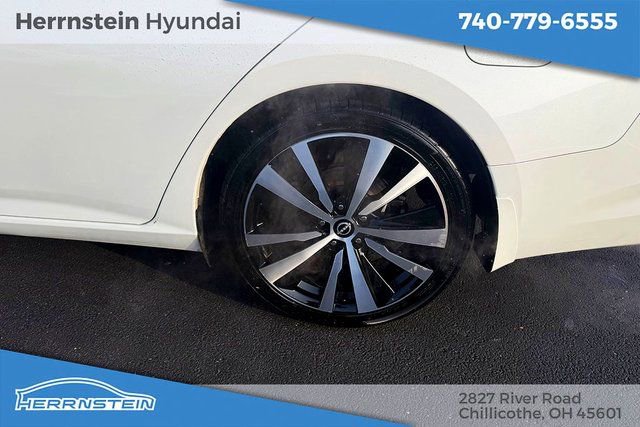 Used 2023 Nissan Altima 2.0 SR image 23