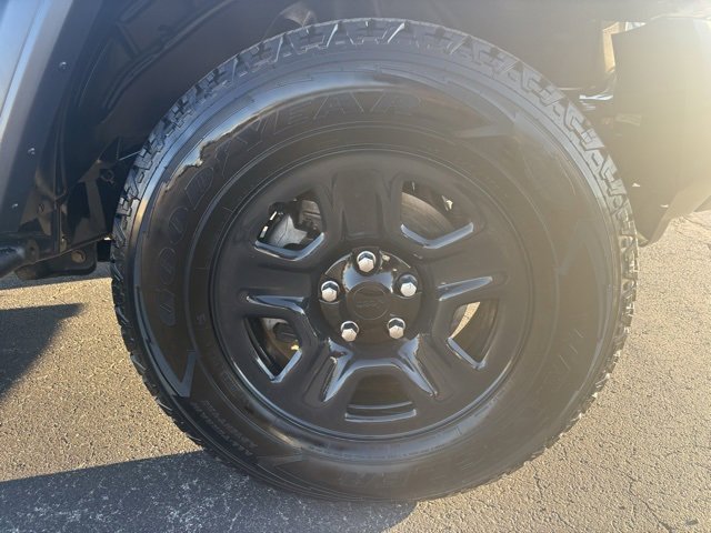 Used 2019 Jeep Wrangler Sport image 5