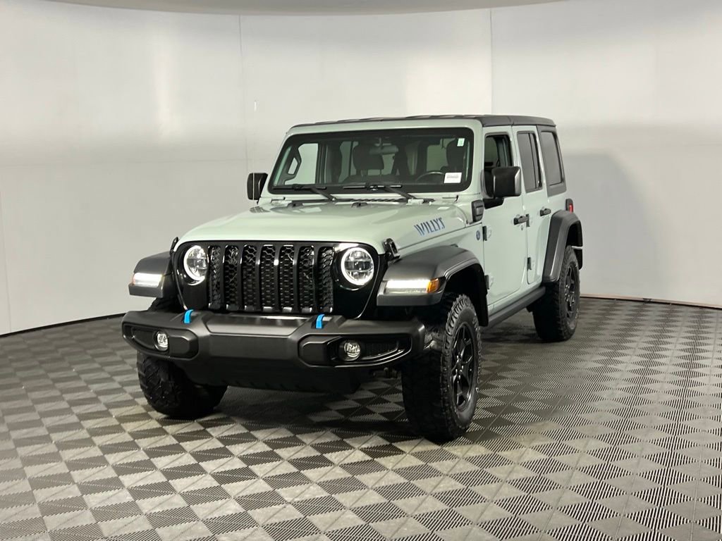 Used 2023 Jeep Wrangler Unlimited w/ Cold Weather Group image 3