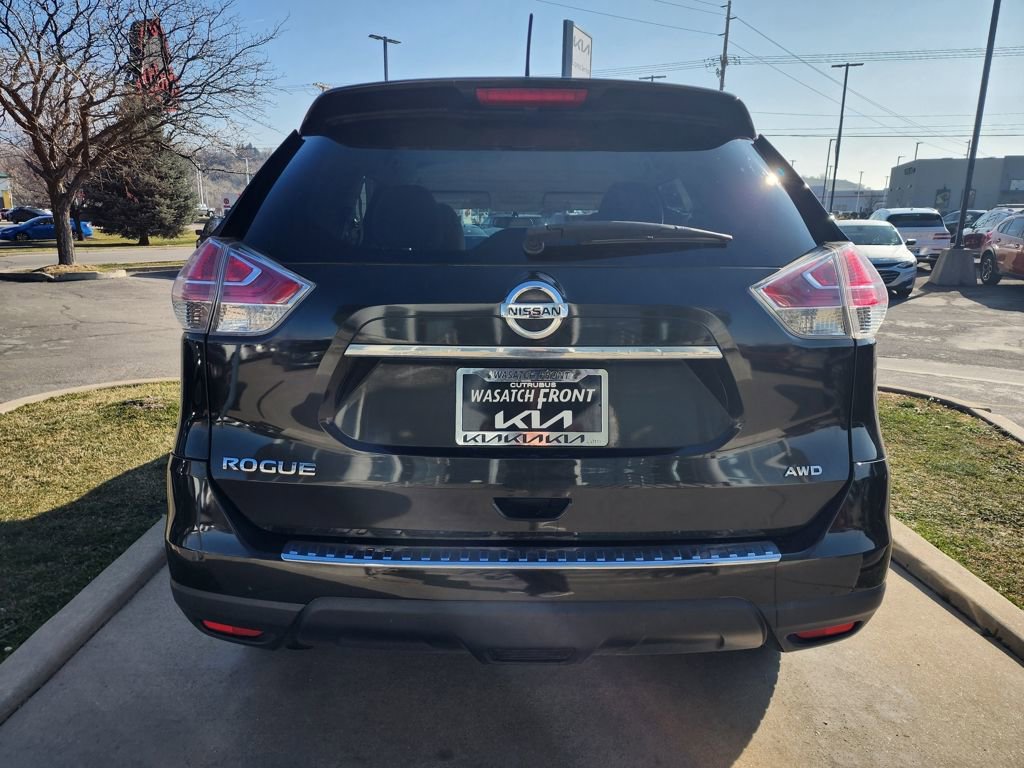 Used 2016 Nissan Rogue S w/ Appearance Package image 6