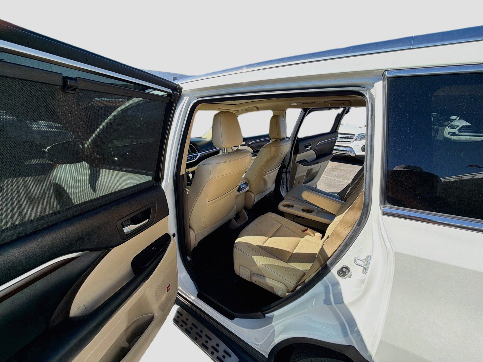 Used 2016 Toyota Highlander Limited Platinum AWD/4WD image 16