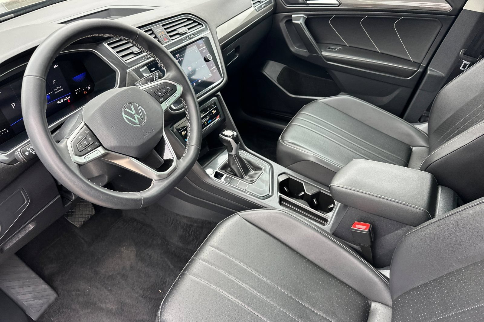 Used 2023 Volkswagen Tiguan SE FWD image 10
