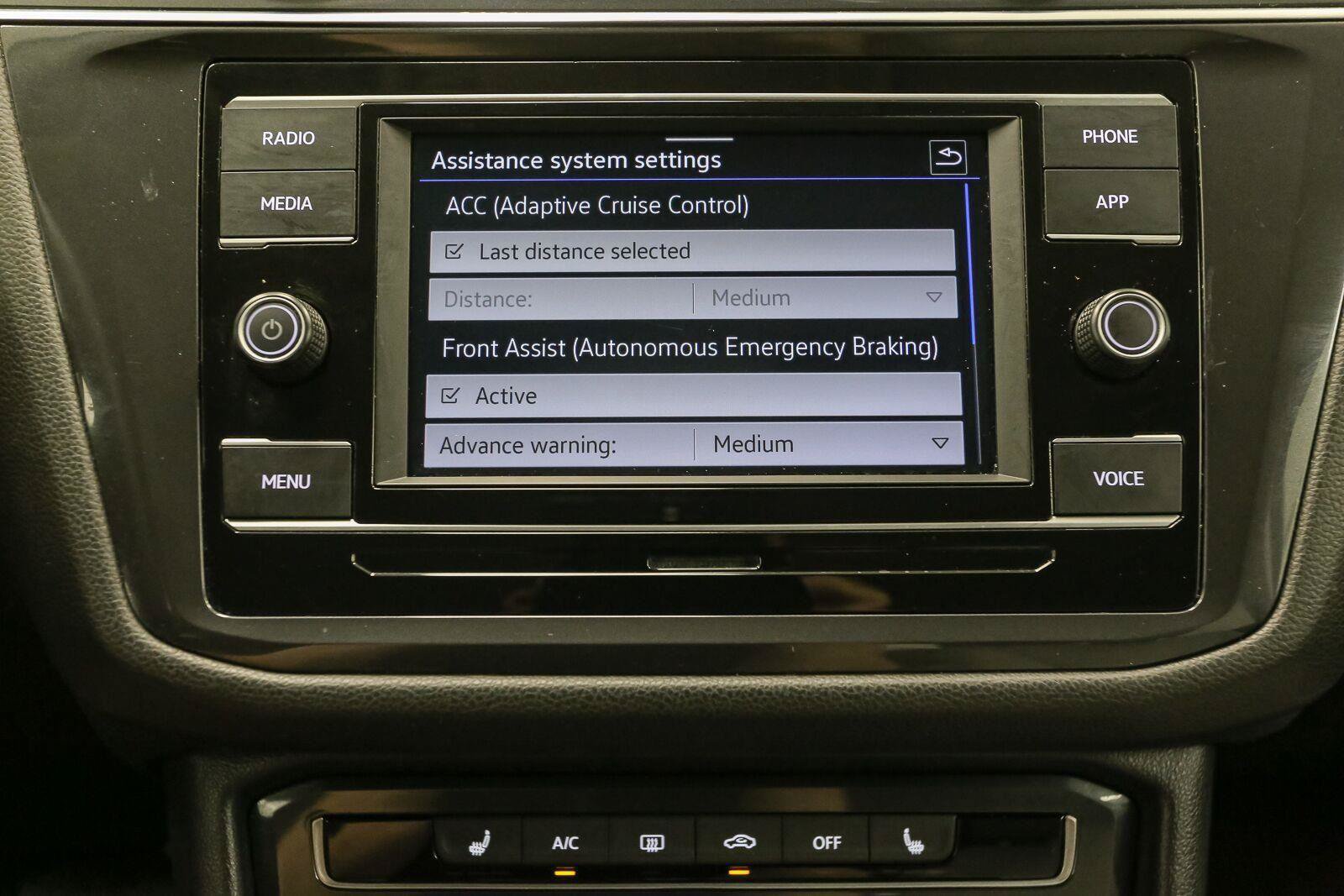 Certified 2022 Volkswagen Tiguan S AWD/4WD image 28
