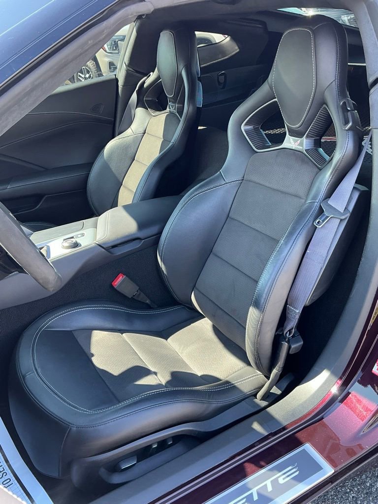 Used 2017 Chevrolet Corvette Stingray Coupe image 28