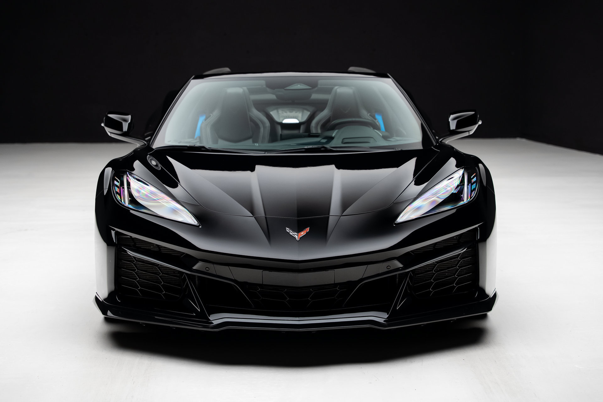 Used 2024 Chevrolet Corvette Z06 RWD image 9
