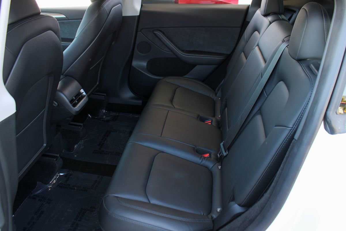 Used 2023 Tesla Model Y Long Range AWD/4WD image 18