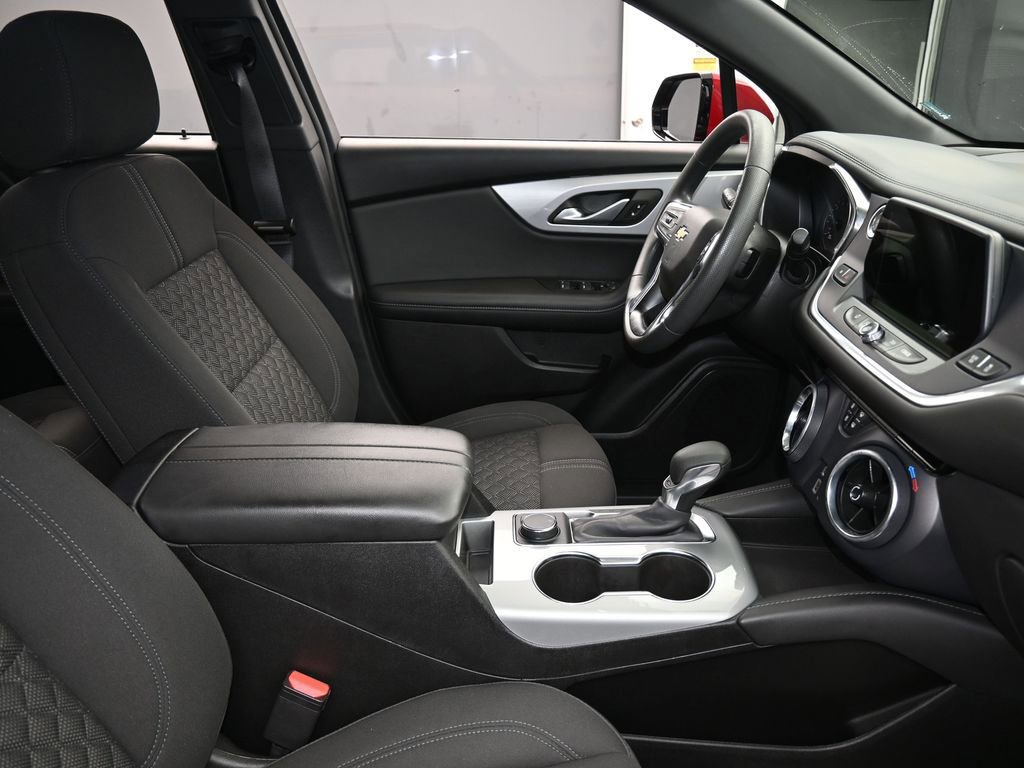 Used 2022 Chevrolet Blazer LT image 32