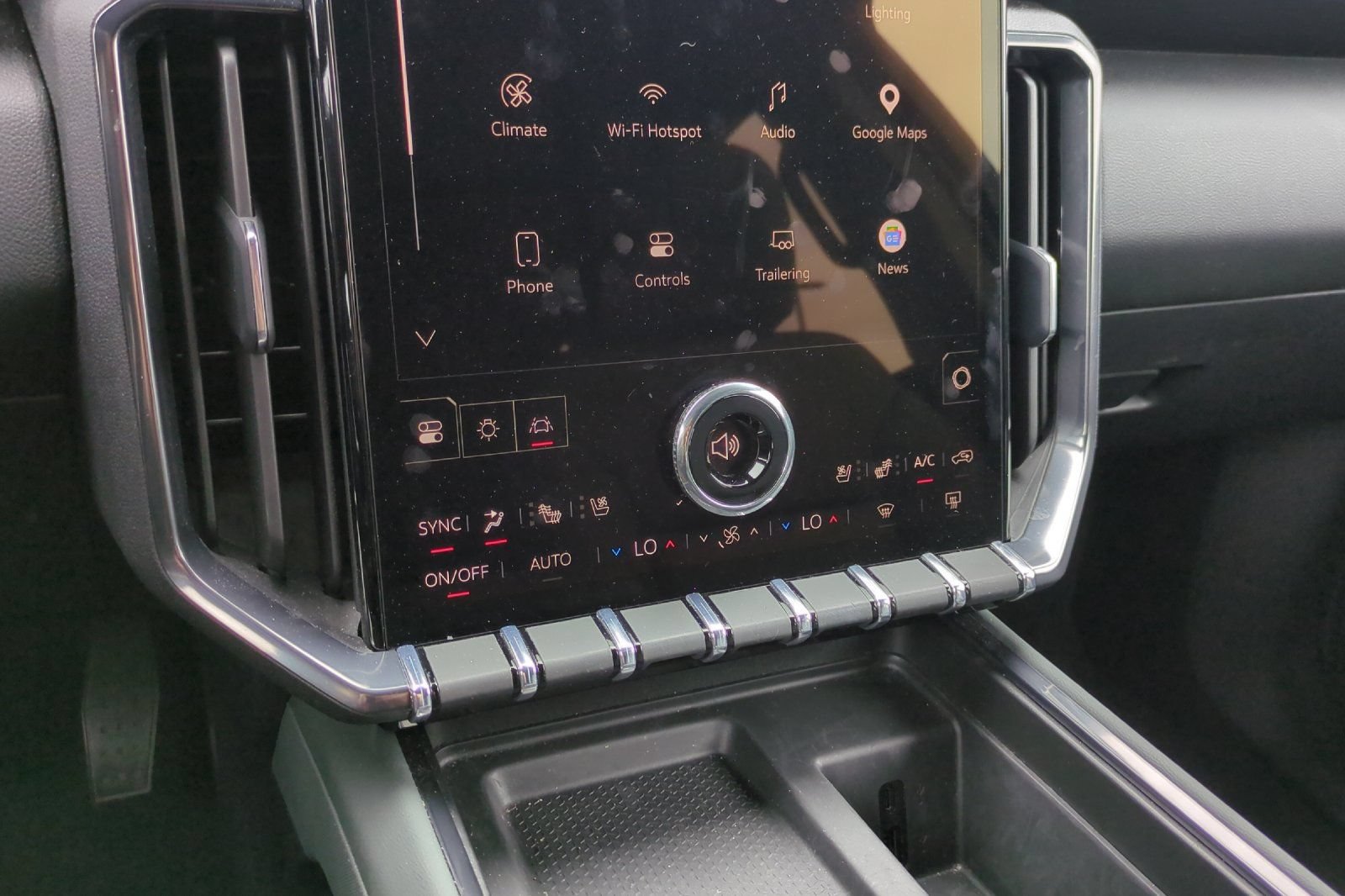 Used 2025 GMC Acadia AT4 w/ Luxury Package AWD/4WD image 27