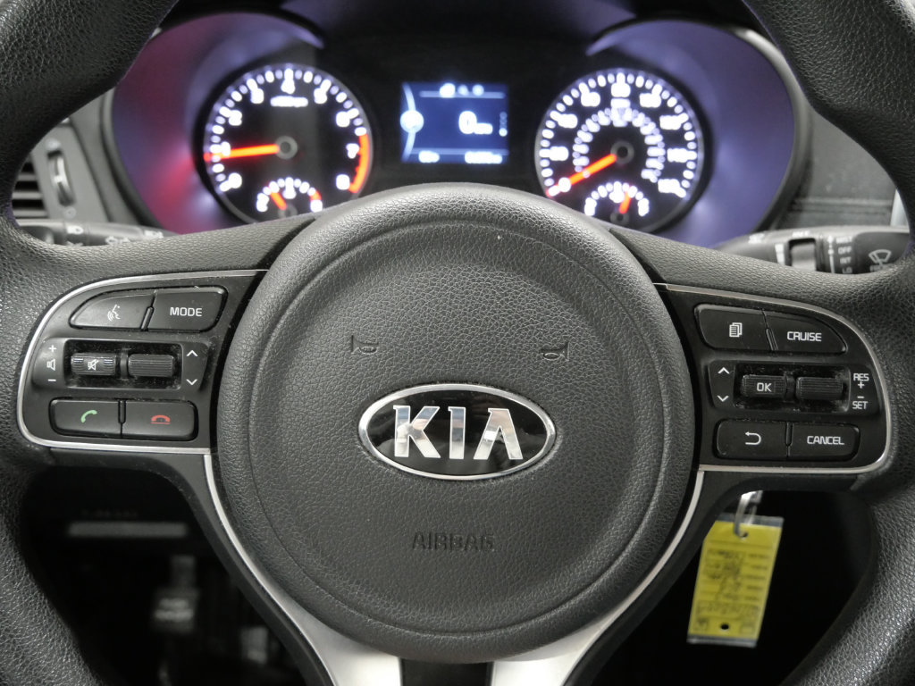 Used 2017 Kia Optima LX FWD image 14