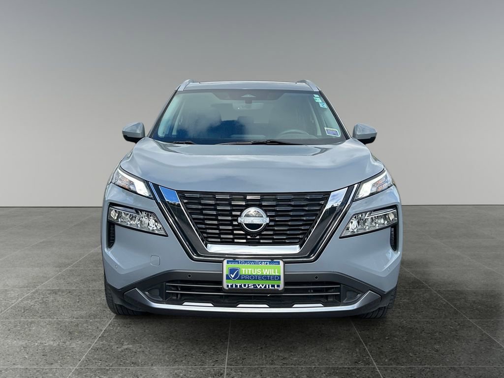 Used 2023 Nissan Rogue SL w/ SL Premium Package image 2