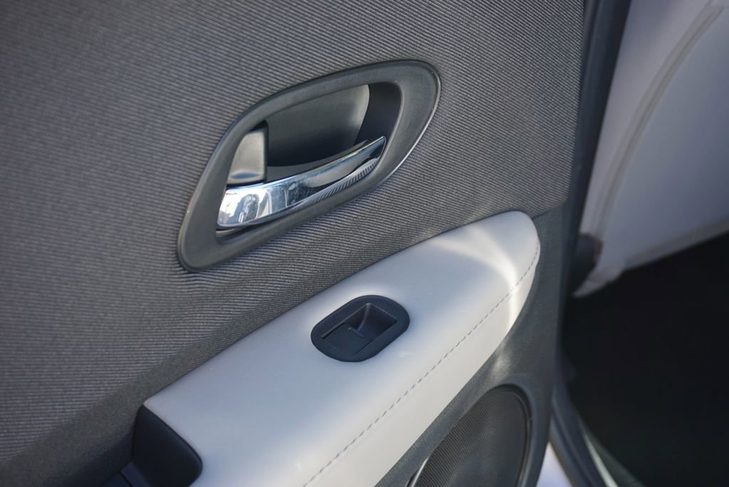 Used 2020 Honda HR-V LX image 43